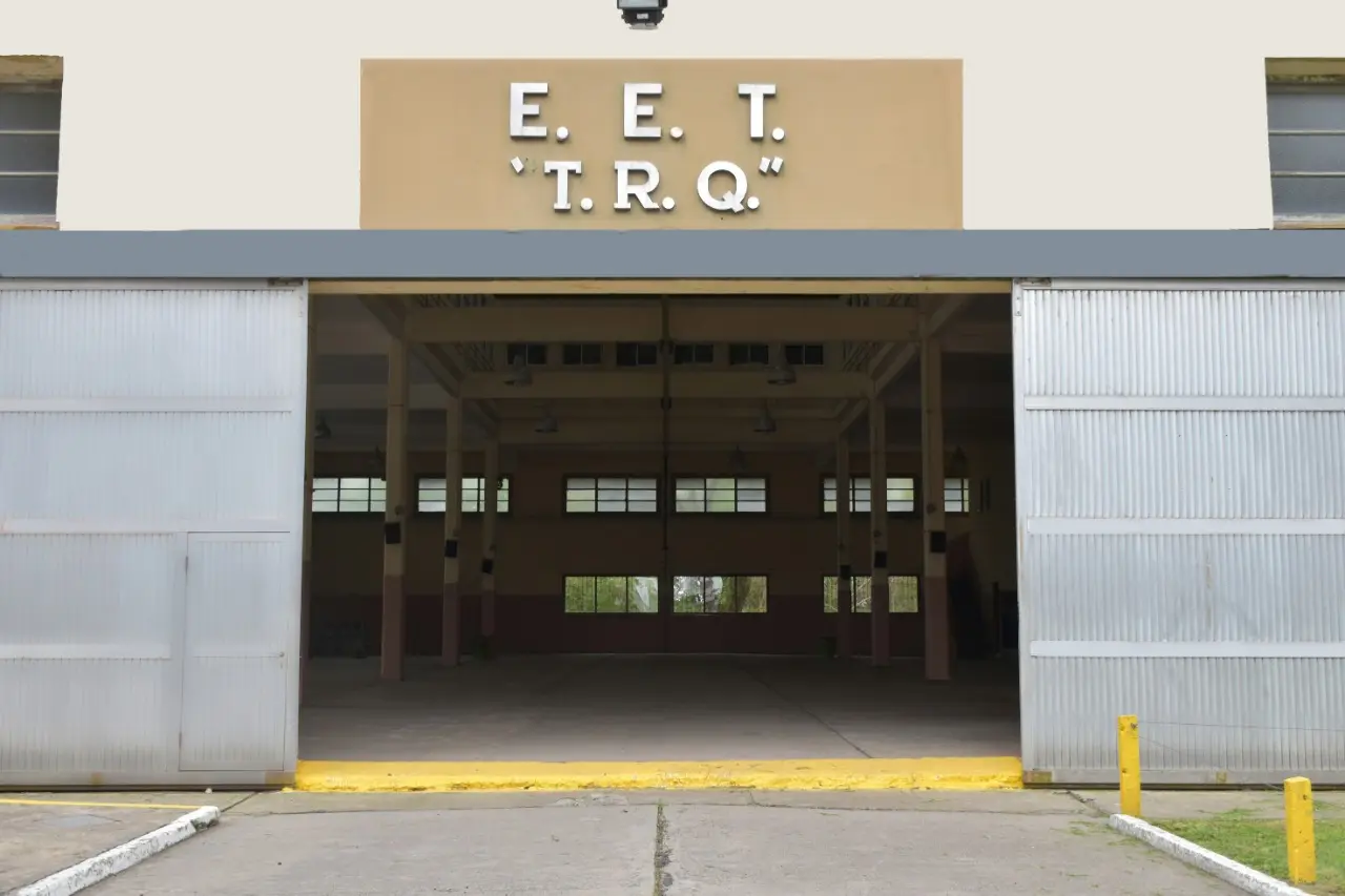 Hangar Central 1